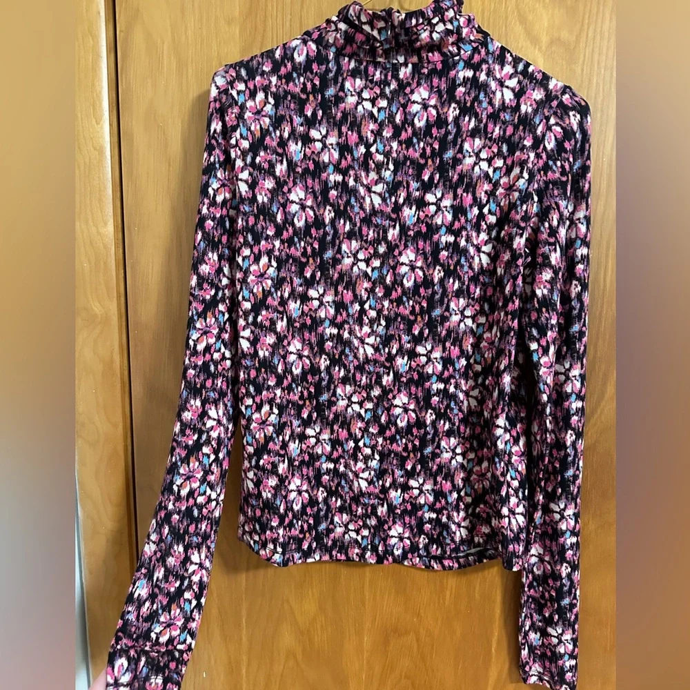 Isabel Marant Étoile
Isabel Marant Étoile Lou Ruched Long Sleeve Turtleneck - Picture 10 of 15